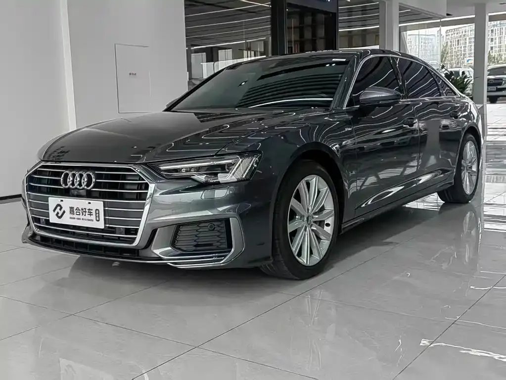 Audi A6L — фото 1