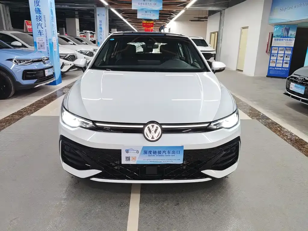 Volkswagen Golf 2024 из CN, фото 6