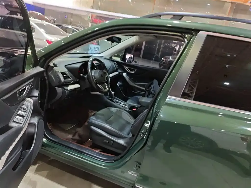 Subaru Forester — фото 8