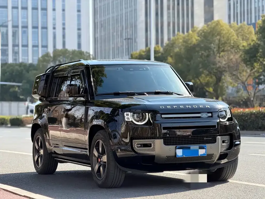 Land Rover Defender — фото 1
