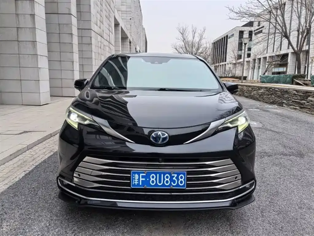 Toyota Sienna 2022 из CN, фото 7