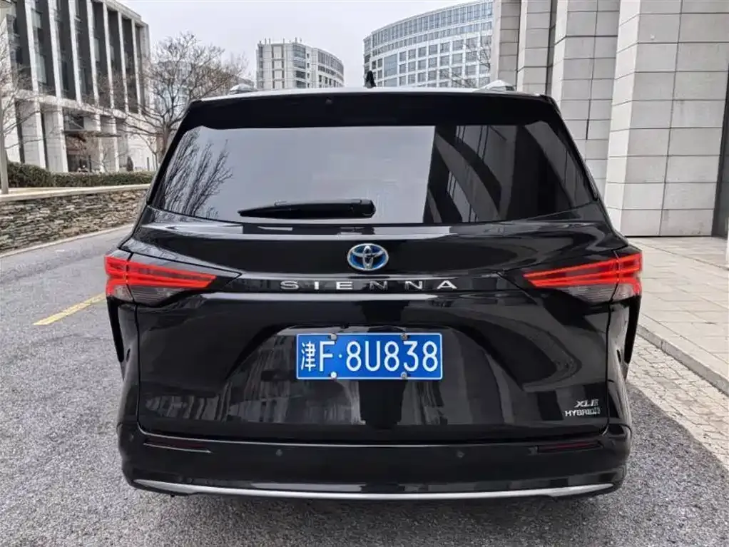 Toyota Sienna 2022 из CN, фото 5