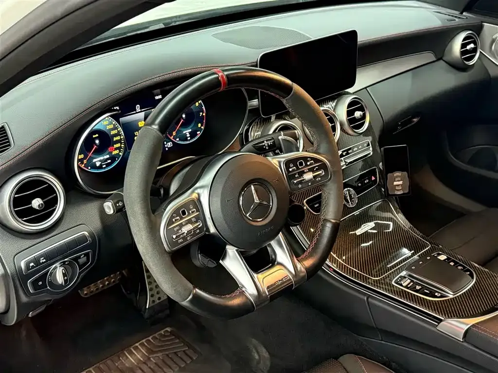 Mercedes-Benz C-Class AMG — фото 9
