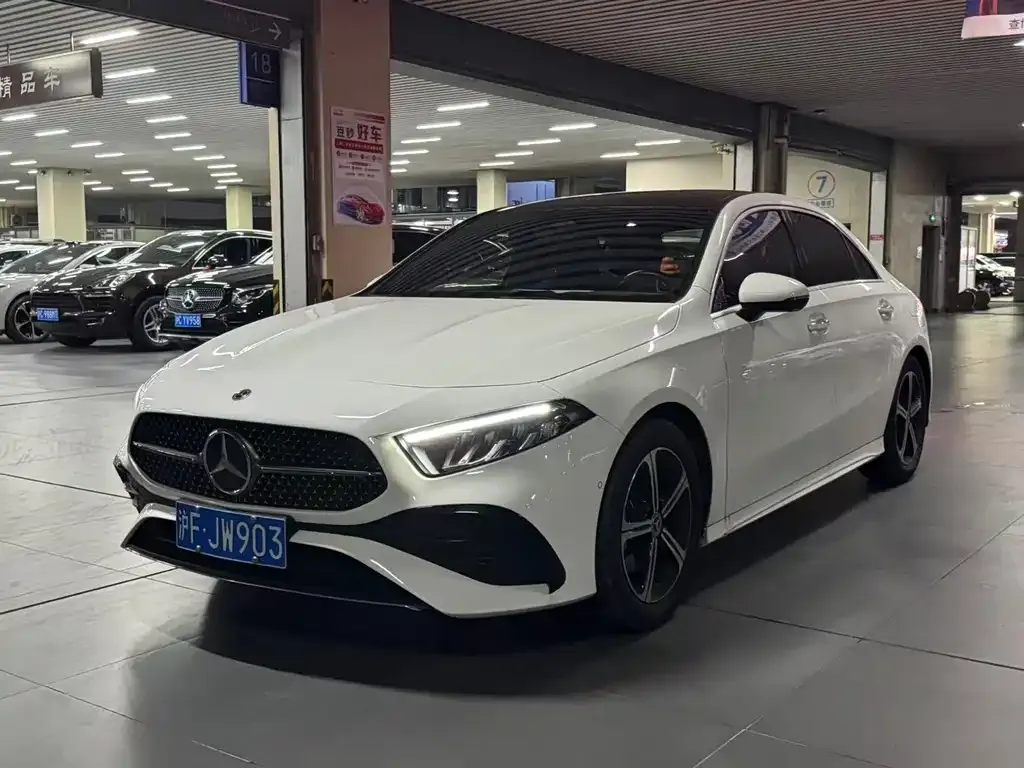 Mercedes-Benz A-Class — фото 1