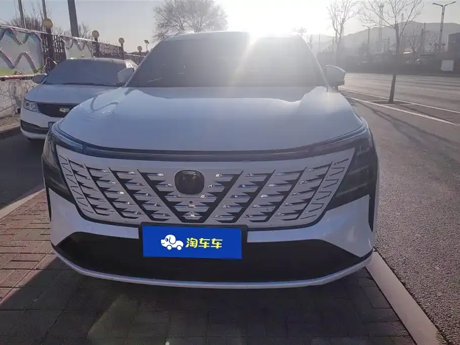 Changan CS75PLUS — фото 10