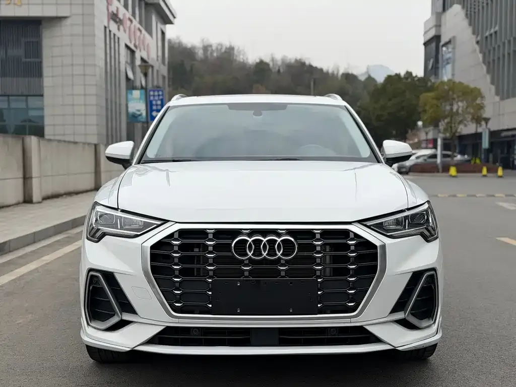 Audi Q3 — фото 4