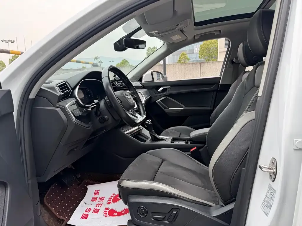 Audi Q3 — фото 6