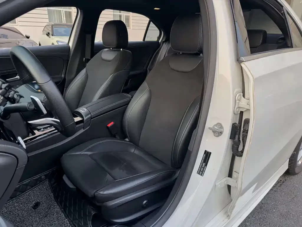 Mercedes-Benz A-Class 2021 из CN, фото 9