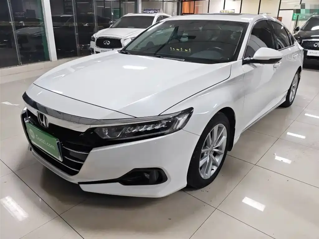 Honda Accord — фото 8