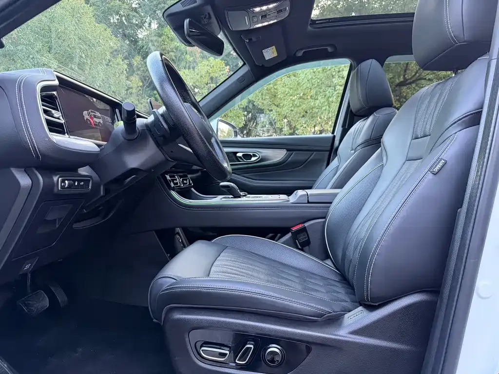 GAC Motor Trumpchi GS8 — фото 3