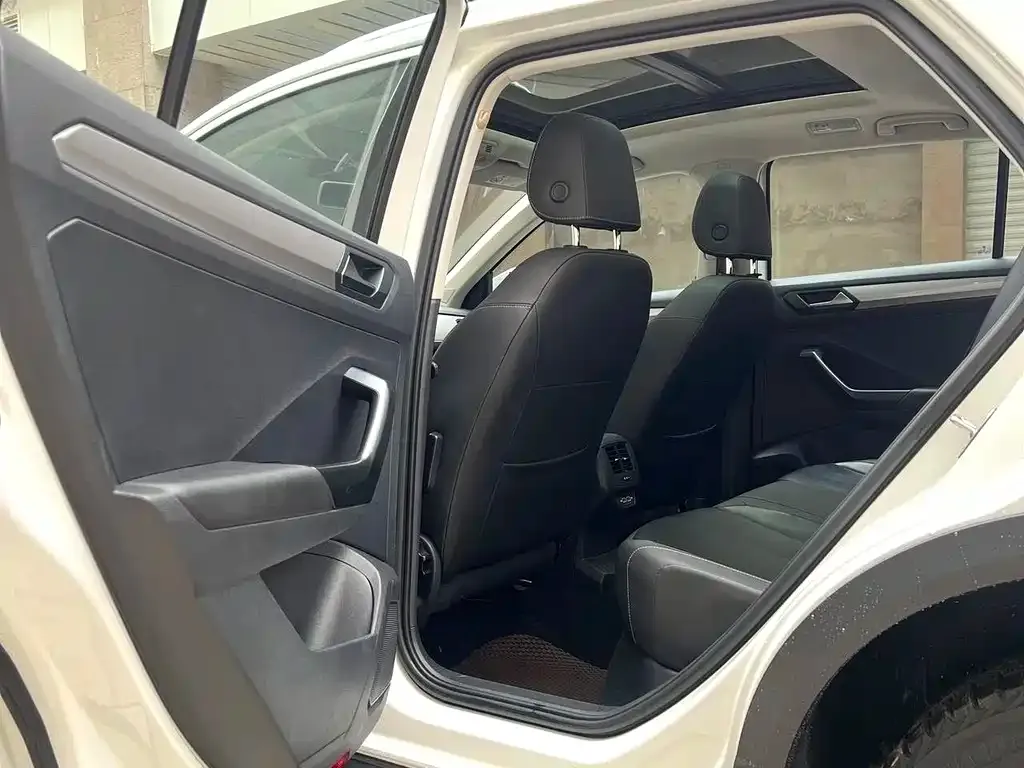 Volkswagen T-Roc 2021 из CN, фото 6