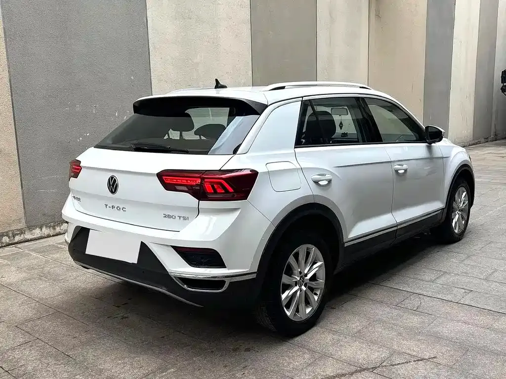 Volkswagen T-Roc 2021 из CN, фото 2