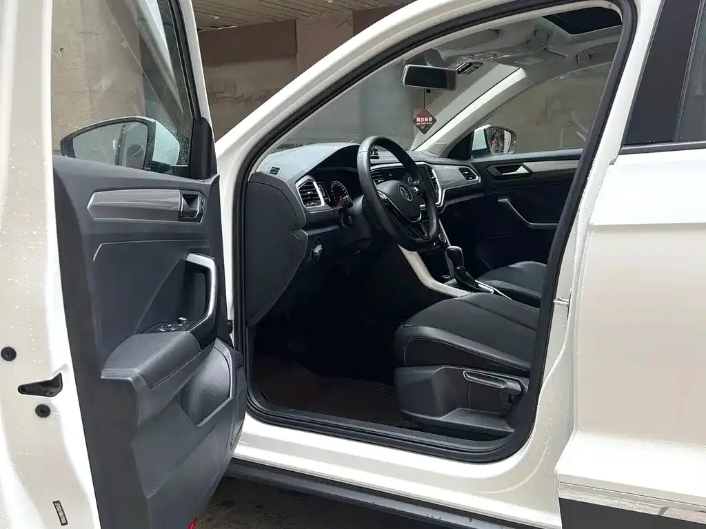 Volkswagen T-Roc 2021 из CN, фото 4