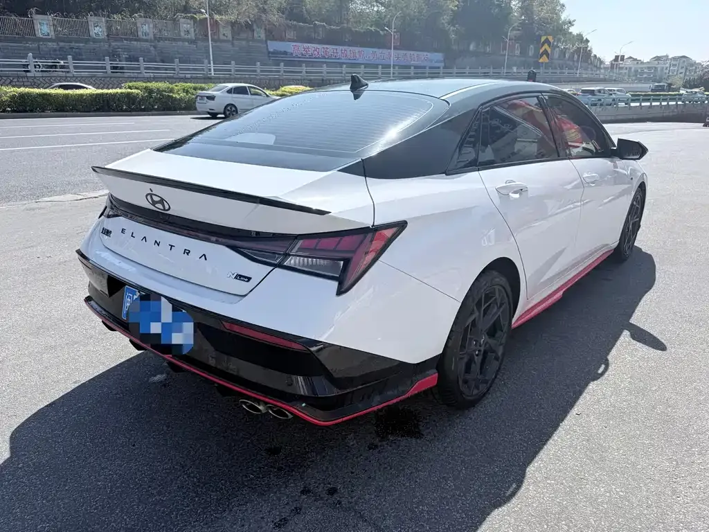 Hyundai Elantra 2024 из CN, фото 3