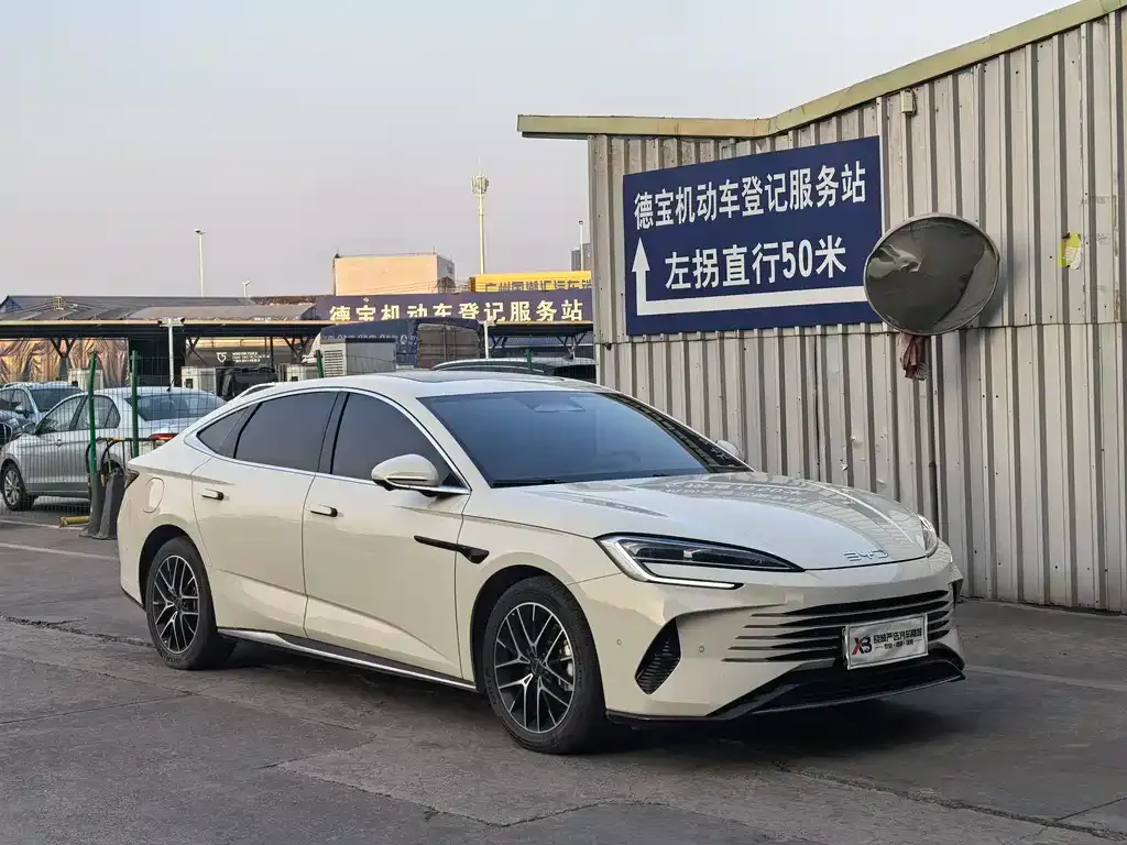 BYD Seal 07 DM-i — фото 8