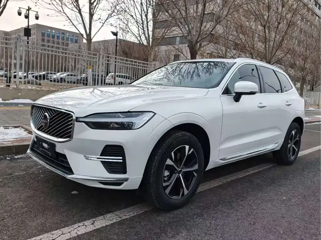 Volvo XC60 2025 из CN, фото 1
