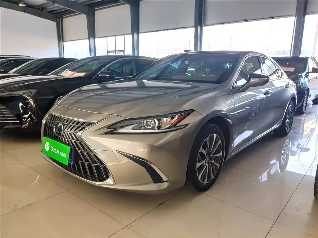 Lexus ES 2024 из CN, фото 1