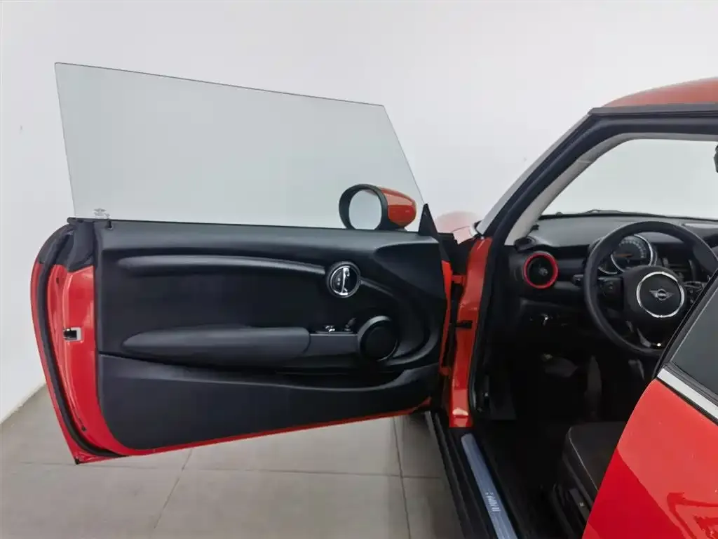 MINI Cooper (3-door) 2021 из CN, фото 2