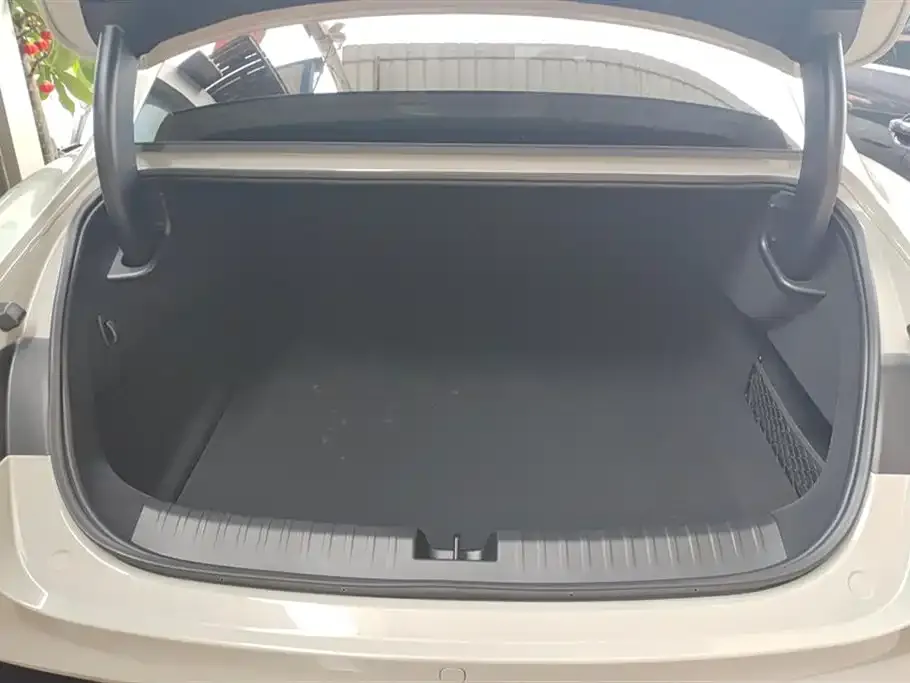 Xiaomi SU7 2025 из CN, фото 9