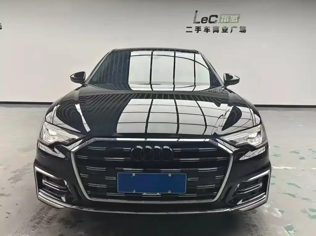 Audi A6L 2023 из CN, фото 2