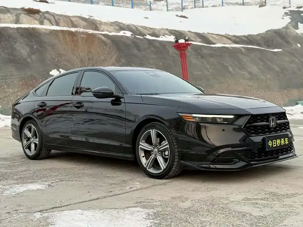 Honda Accord — фото 6