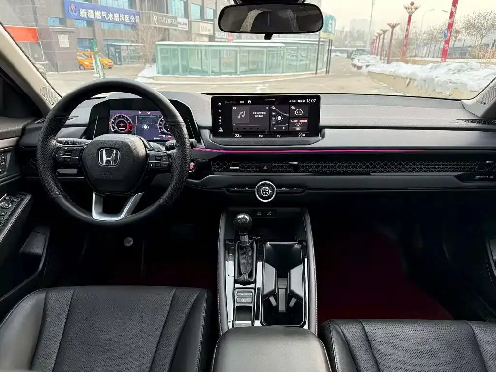 Honda Accord — фото 3