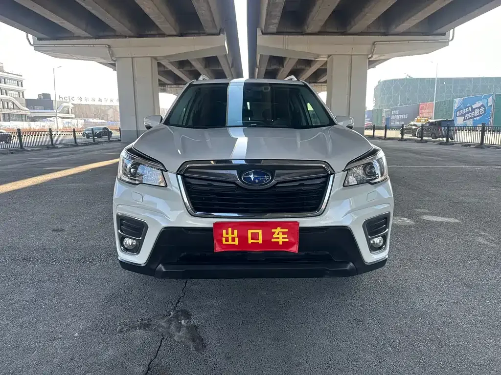 Subaru Forester — фото 10