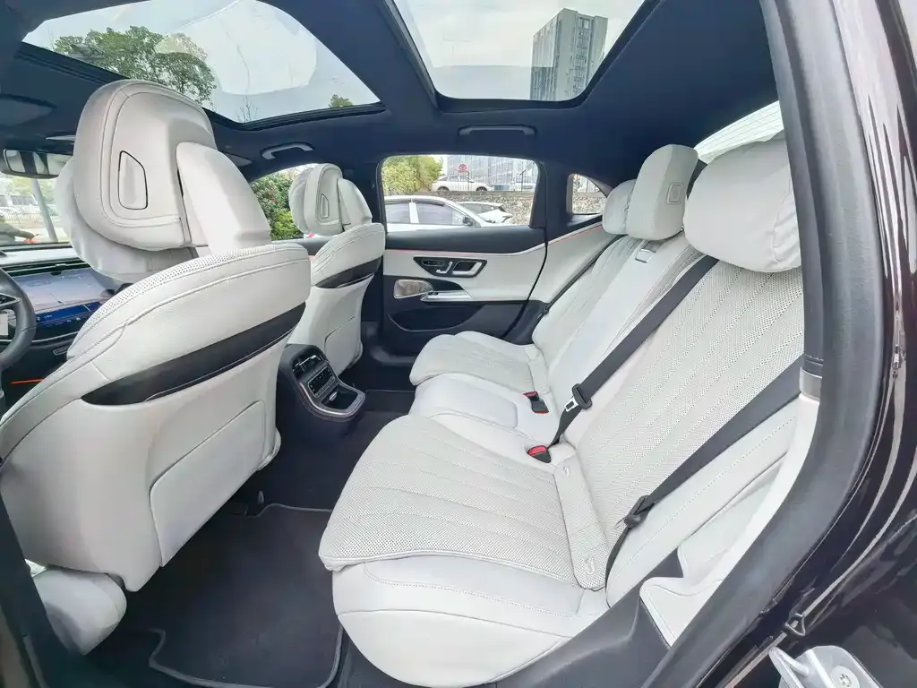 Mercedes-Benz E-Class 2024 из CN, фото 2