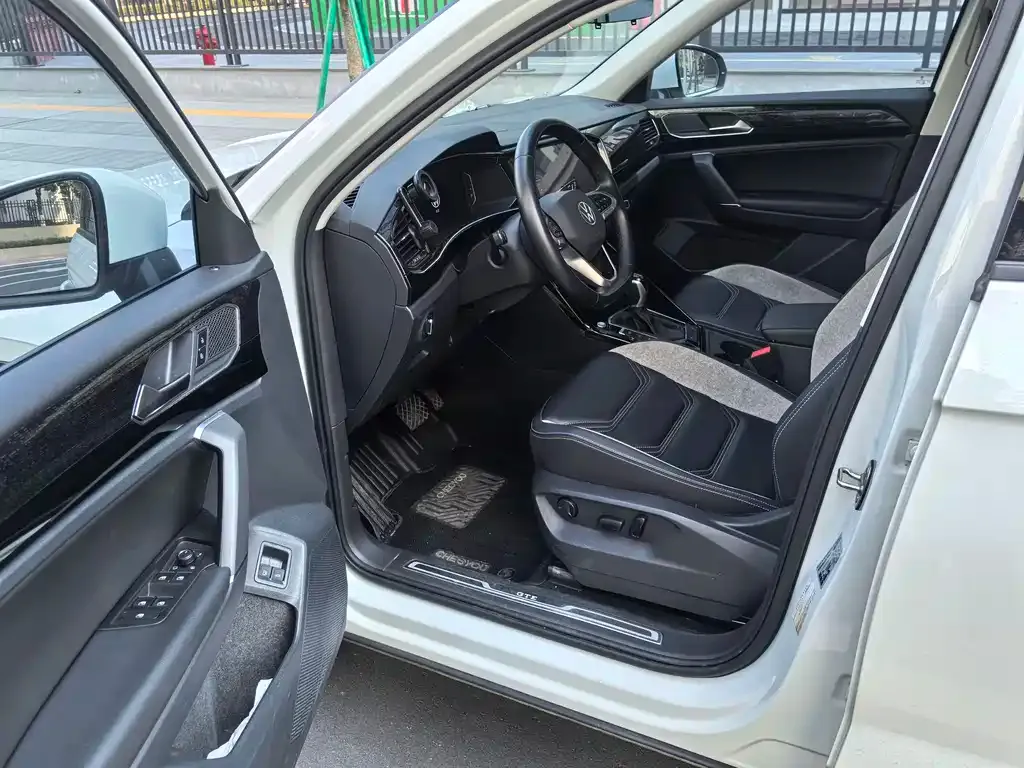 Volkswagen GTE PHEV 2022 из CN, фото 6