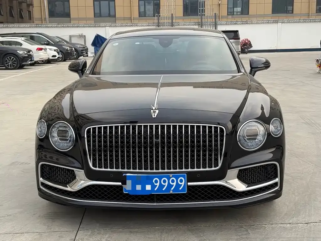 Bentley Flying Spur — фото 4