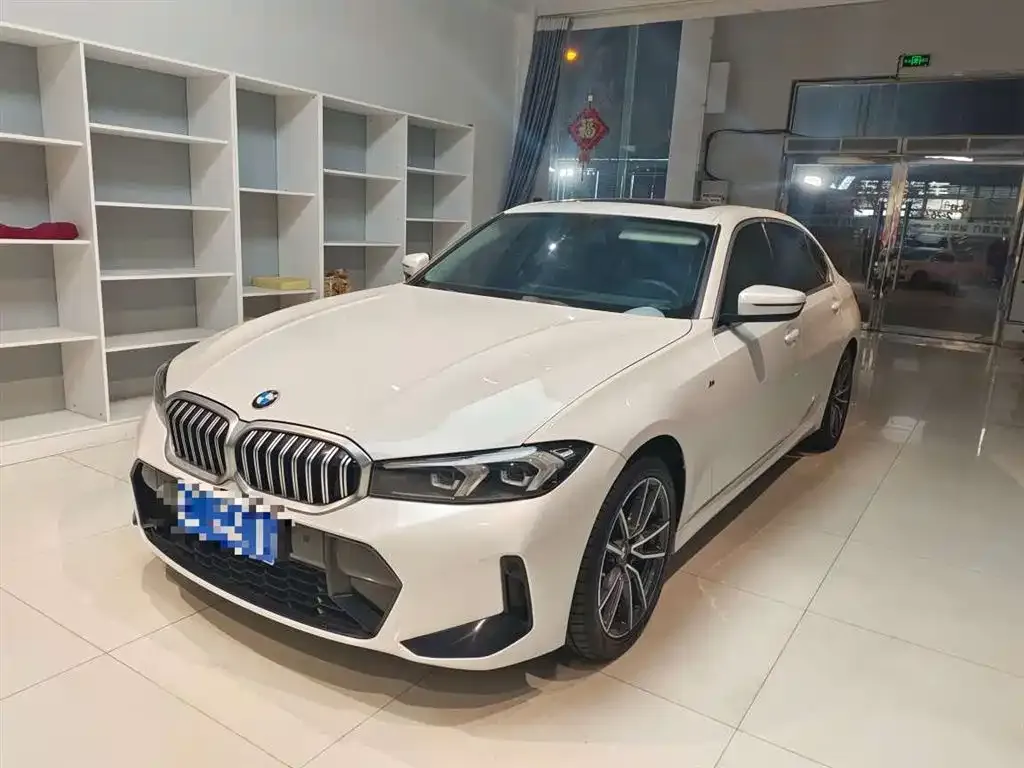 BMW 3 Series 2024 из CN, фото 1