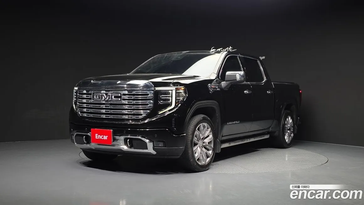 GMC Sierra — фото 1