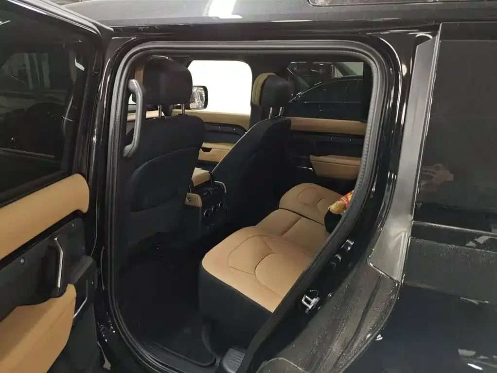 Land Rover Defender — фото 4
