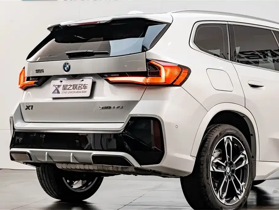 BMW X1 — фото 9