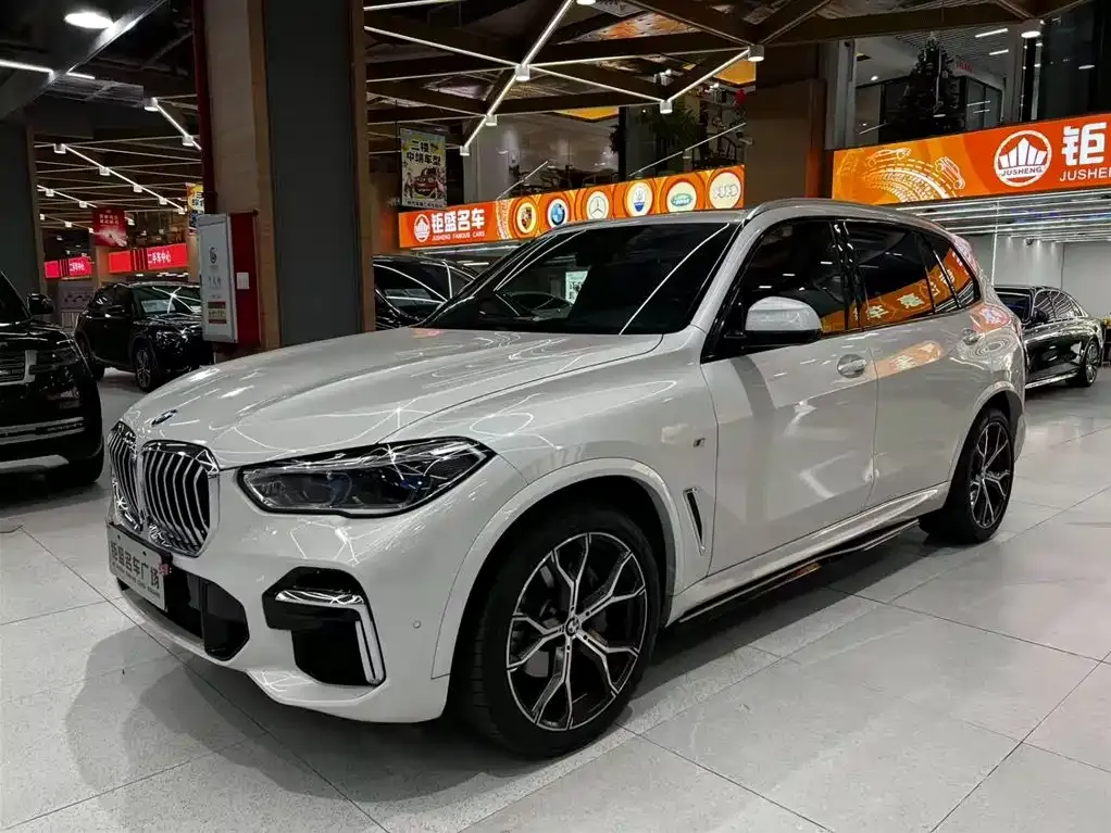 BMW X5 — фото 1
