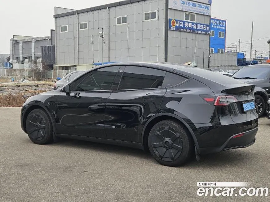 Tesla Model Y 2024 из KR, фото 5