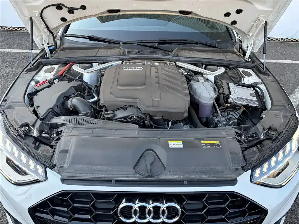 Audi A4L 2025 из CN, фото 7