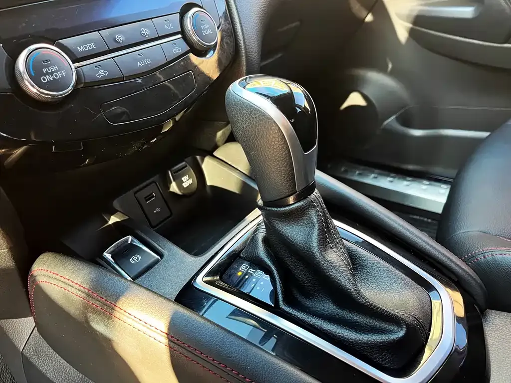 Nissan Qashqai 2022 из CN, фото 6