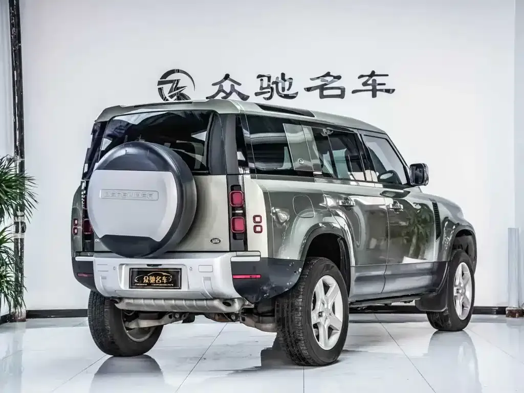 Land Rover Defender — фото 4
