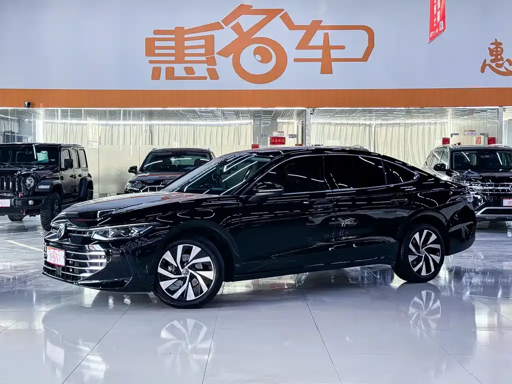 Volkswagen Passat — фото 1