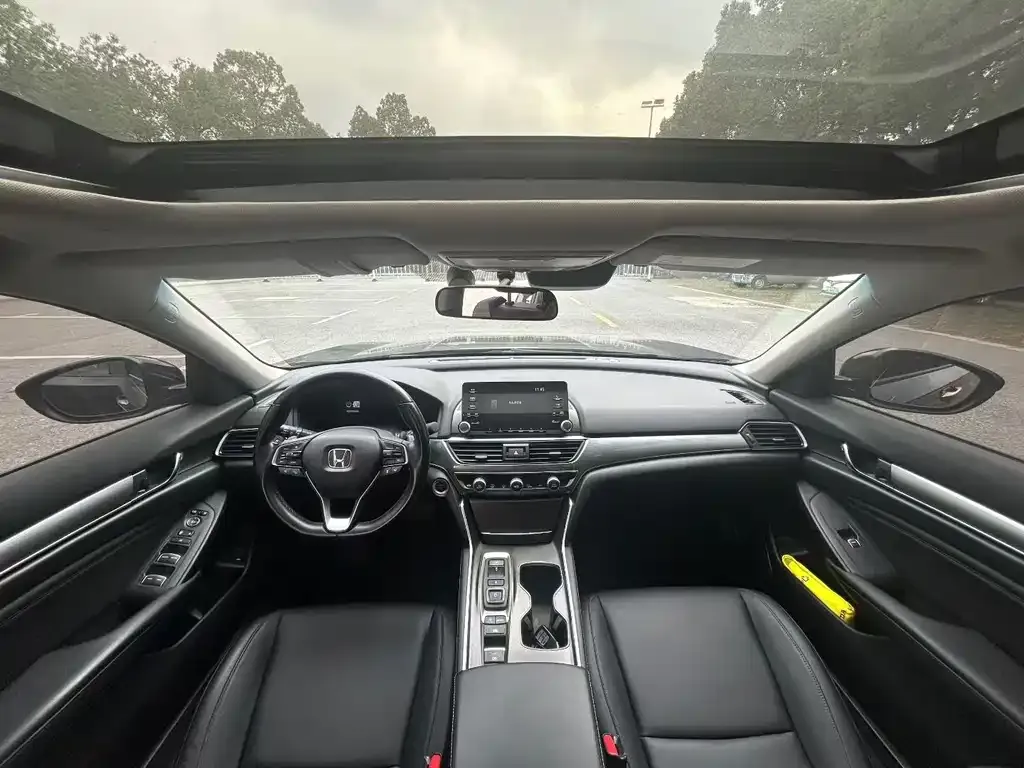 Honda Accord — фото 2