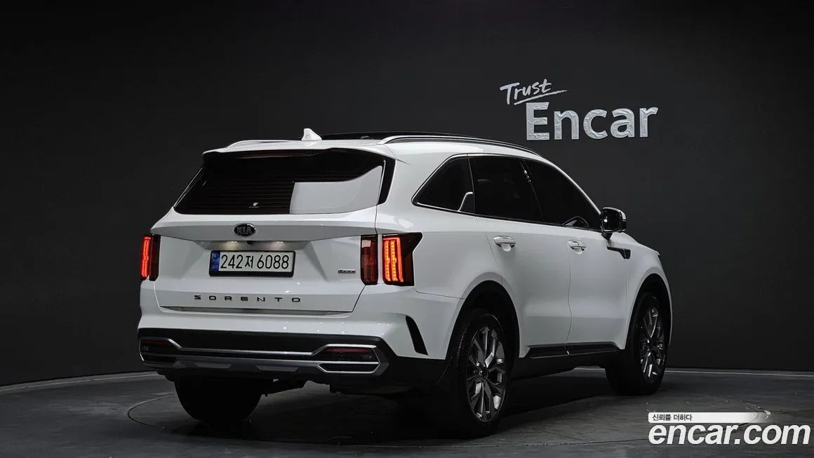 Kia Sorento — фото 5