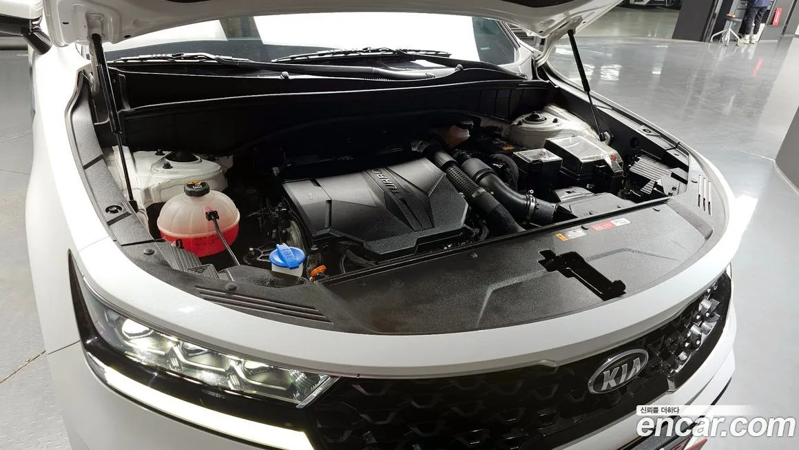 Kia Sorento — фото 8