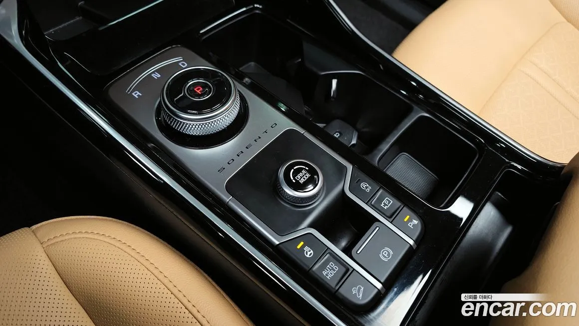 Kia Sorento — фото 7