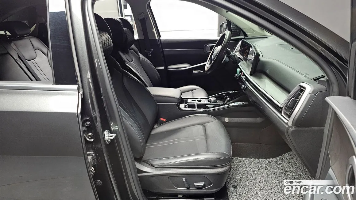 Kia Sorento — фото 6