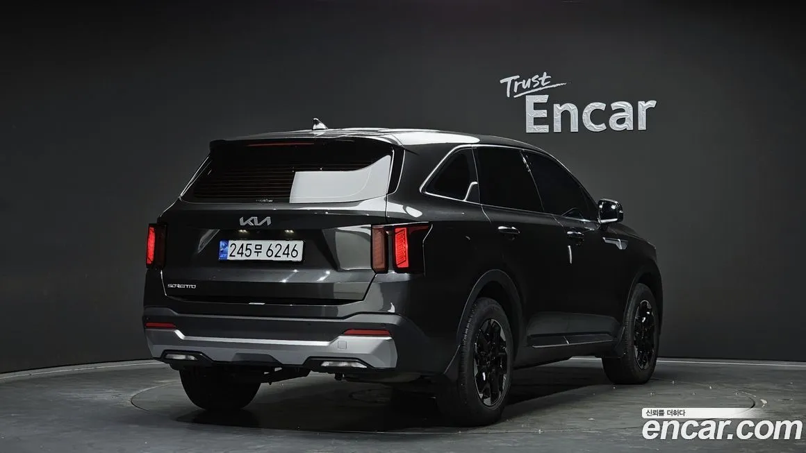 Kia Sorento — фото 4