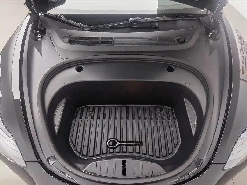 Tesla Model 3 2023 из CN, фото 4
