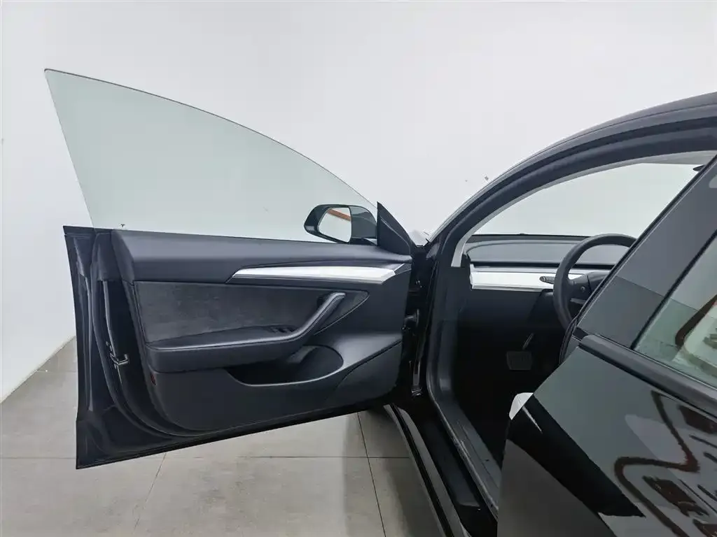 Tesla Model 3 2023 из CN, фото 10