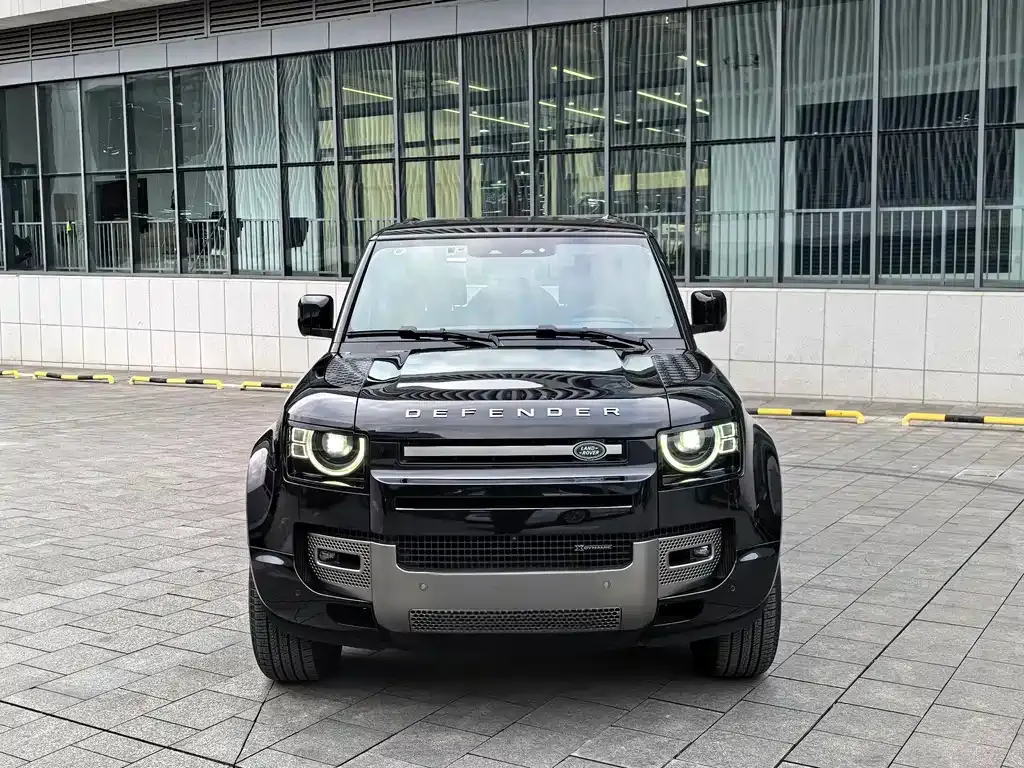 Land Rover Defender — фото 10