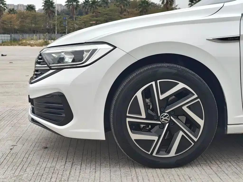 Volkswagen Sagitar 2023 из CN, фото 4